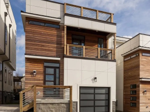 Sleek 3br/3ba w/ Rooftop by Downtown by Domio