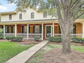 Soothing Savannah Townhome With Patio!
