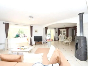 Villa With 3 Bedrooms in Le Luc, With Wonderful Mountain View, Private