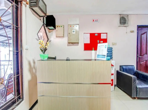 OYO Flagship 90899 Comfitel Siwalankerto