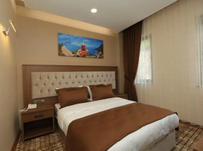 Grand Mela Hotel