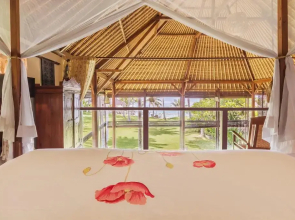 Beachfront Citakara Sari Villas