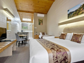Gold Rush Inn
