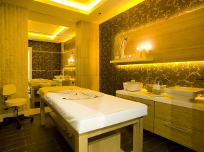 Presa Di Finica Hotel & Suites