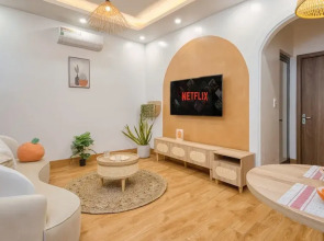 iRest Orange Tay Ho Lakeside Apartment