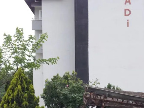 Vadi Hotel
