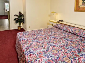 Mariner`s Pointe Resort