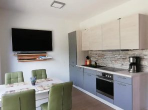 nagelneue Fewo mit Waldblick 10min zur See Igelring21og