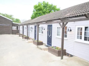 Bradford Apartment at West Drayton Farm