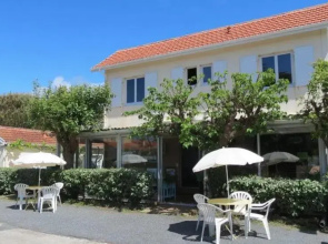 Htel Au Bon Landais
