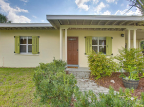 < 1 Mi to Dtwn & Harborwalk! Snowbird Retreat