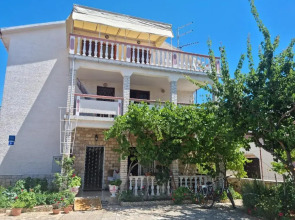 Rooms Mat - 300 m from sea