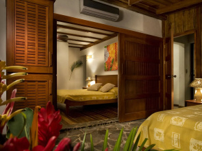 Hotel Tropico Latino