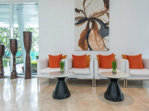 Dusit Suites Hotel Ratchadamri, Bangkok