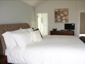On the 6 Bed and Breakfast