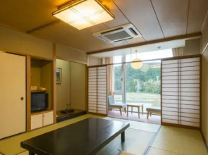 Yu Toria Ettyu