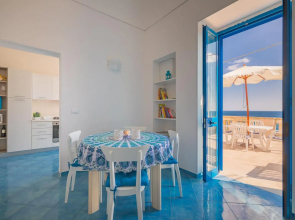 Holiday home with sea view in Castro, on the Adria-Marinè