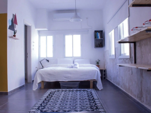 Rena's House