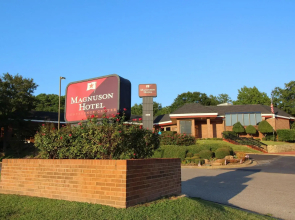 Magnuson Grand Hotel & Conference Center Tyler