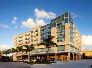 Hyatt Place Miami Airport-East