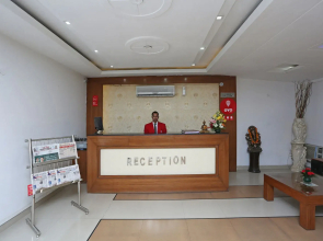 Hotel Om Paradise by OYO