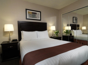 Coast Calgary Downtown Hotel & Suites by APA