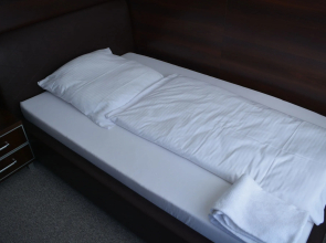 B&D Hotel