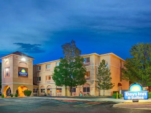 Days Inn & Suites Airport Albuquerque