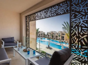 Epic & Exquisite 2 BR w Beach & Pool Mangroovy
