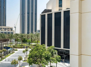 GLOBALSTAY. Creek Horizon Tower 2