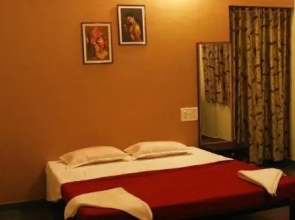 Hotel Anuradha Star Tower