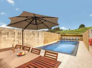 Solaris Gozitan Villa With Pool Gozo