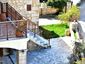 Eleftherna Apartments