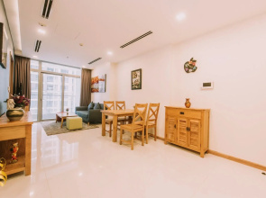 Central Park 2 Bedroom Apartment