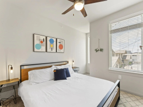 Prime Soco Charming 1BR King Suite w Pool Parking