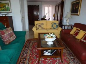 Silenzi Holiday Home