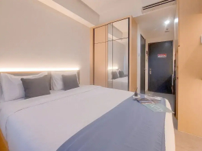 Cozy And Well Furnished Studio Collins Boulevard Apartment