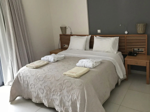 Sappho Hotel