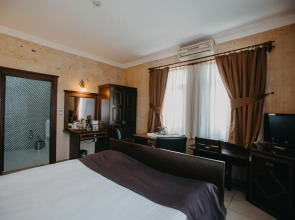 Royal Stone Houses - Goreme