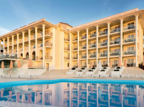 Avalon Palace Hotel