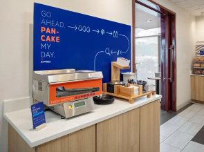 Holiday Inn Express and Suites El Paso North by IHG