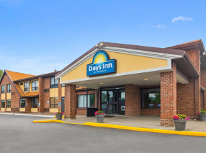Days Inn by Wyndham Utica