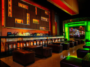 Harborside Resort & Vacation Rentals at Atlantis