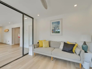 Alluring Hampton Bays Hideaway < 2 Mi to Beach!