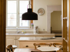 Suites by Bella Vista - Historic Guesthouse