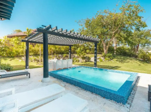Beautiful Bungalow With Private Pool Ab23