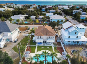 Sleeps 36 2 Homes, Walk to Beach, Priv Pool + Hot Tub Tidal Wave & Seacrest