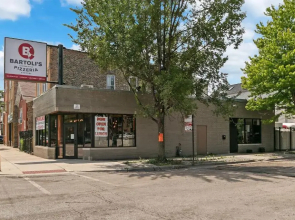 Stylish Comfortable 2-Bedroom 1 Bath West Town