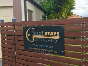 Short Stays Gippsland - Newborough