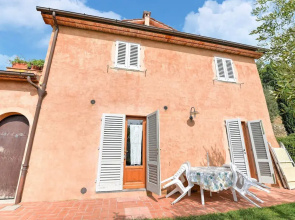 Spacious Holiday Home in Lamporecchio With Pool